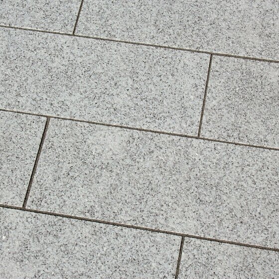 Bodenplatten aus Cinza Galicia Granit für Terrassen und Wege