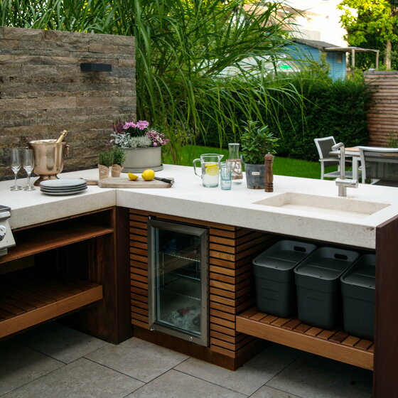Küchenarbeitsplatte aus Bianco Adria für exklusive Outdoor Küchen
