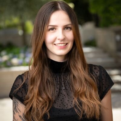 Jacqueline Eisenhut, Verwaltung & Marketing
